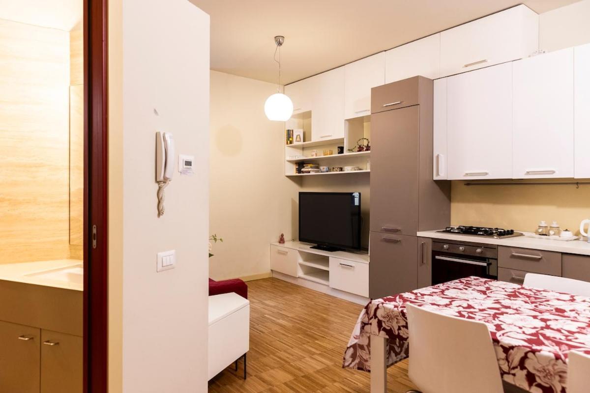 Easy Central Flat Milano Esterno foto